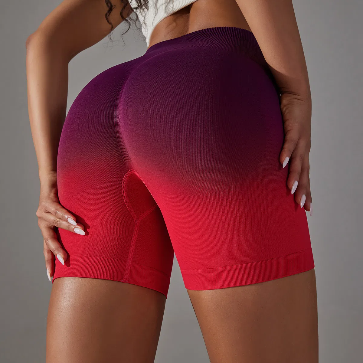 Women Gradient Active Shorts SC-02-W05